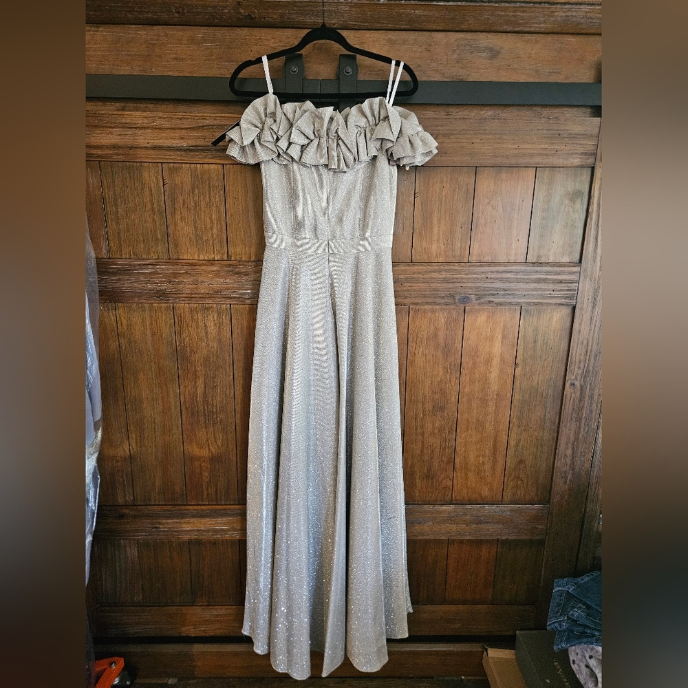 Xscape Metallic Off-Shoulder Ruffle Gown - Picture 7 of 8